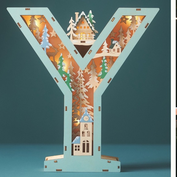 X Wonderland light up Letters - Picture 14 of 15